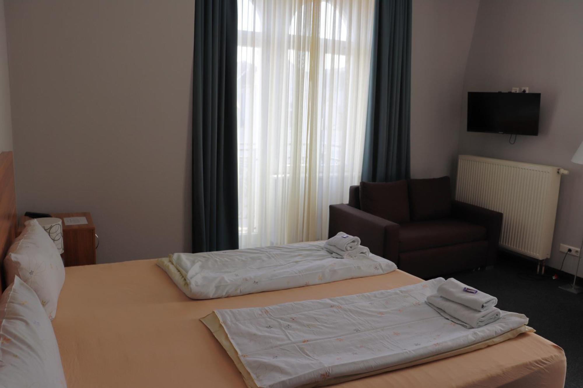 Hotel Garni Gaestehaus Der Kerckhoff-Klinik Bad Nauheim Room photo